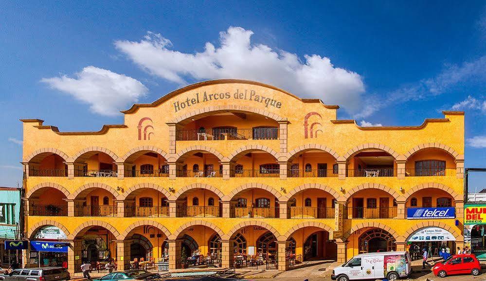 Hotel Arcos Del Parque Acayucan Exterior photo