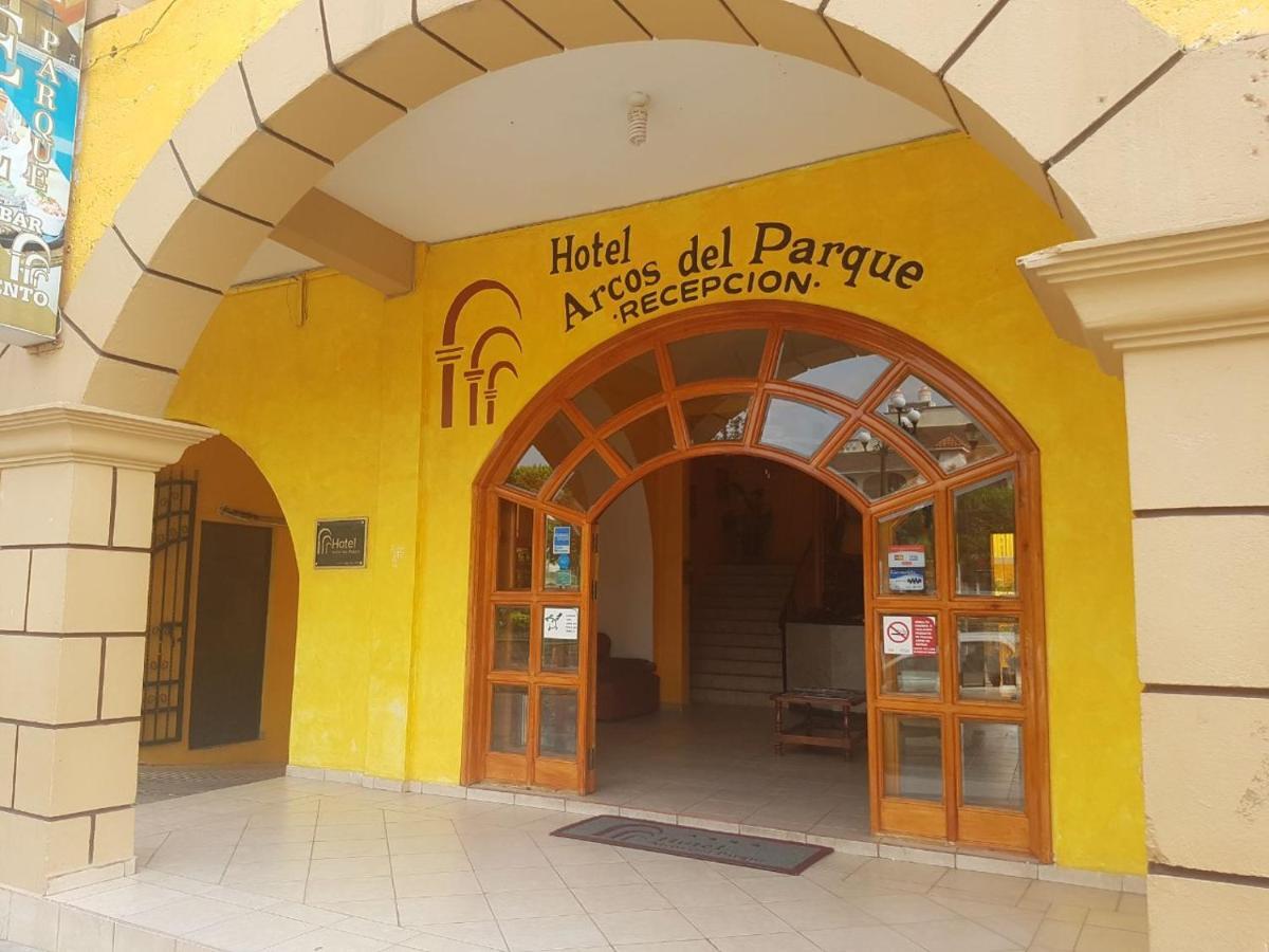Hotel Arcos Del Parque Acayucan Exterior photo